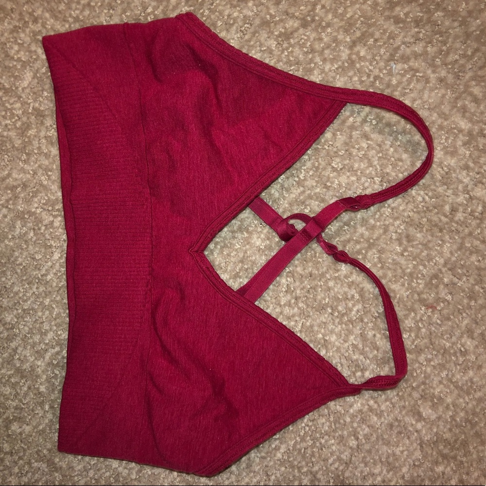 Lululemon sports bras